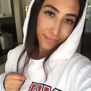 Meet your Posher, Paola